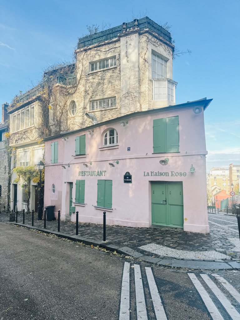la maison rose montmarte photo