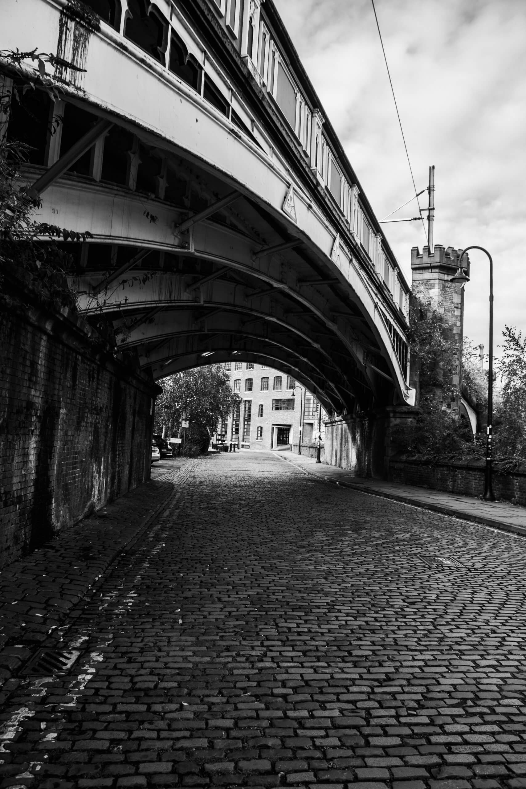 Manchester city wedding photography spots – urban portrait locations