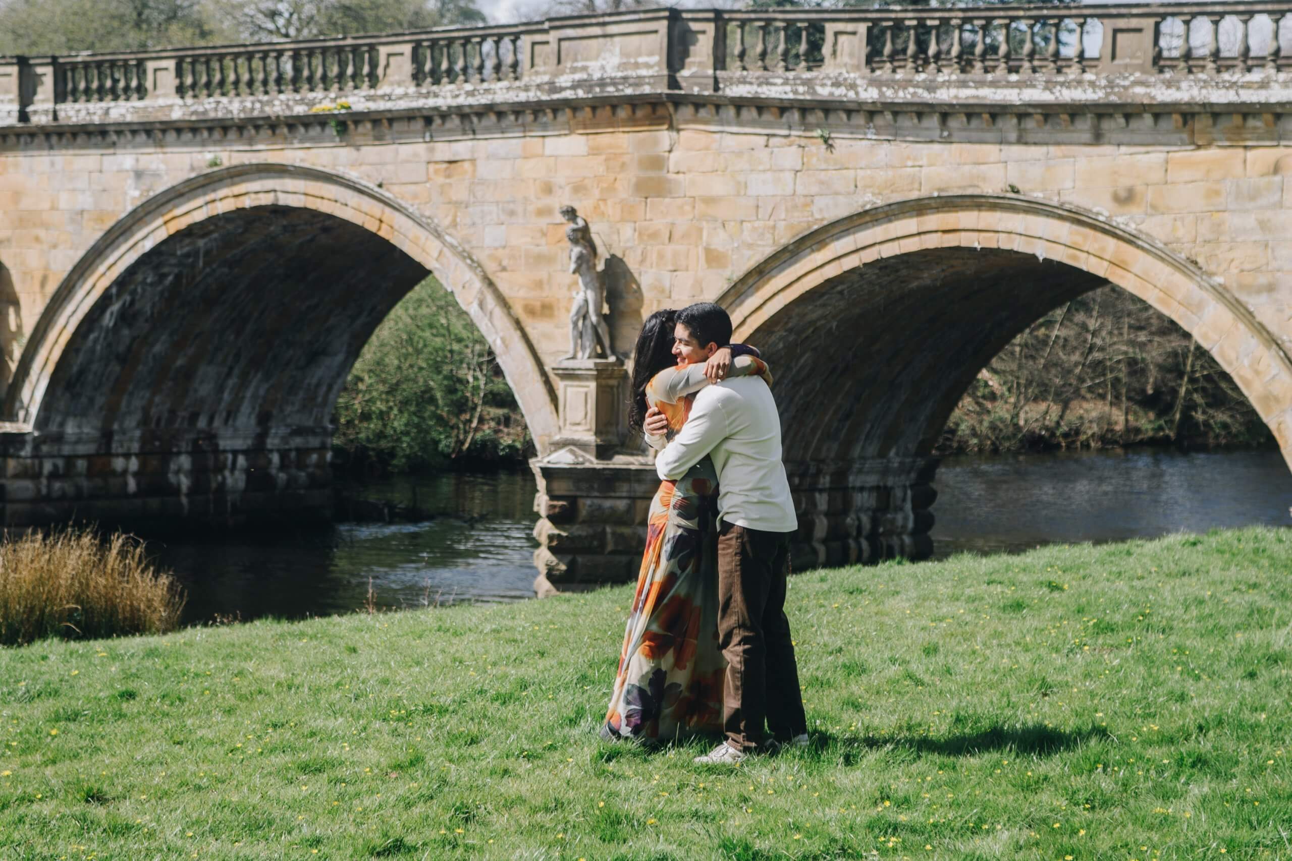 Romantic surprise proposal planned in advance at iconic UK estate